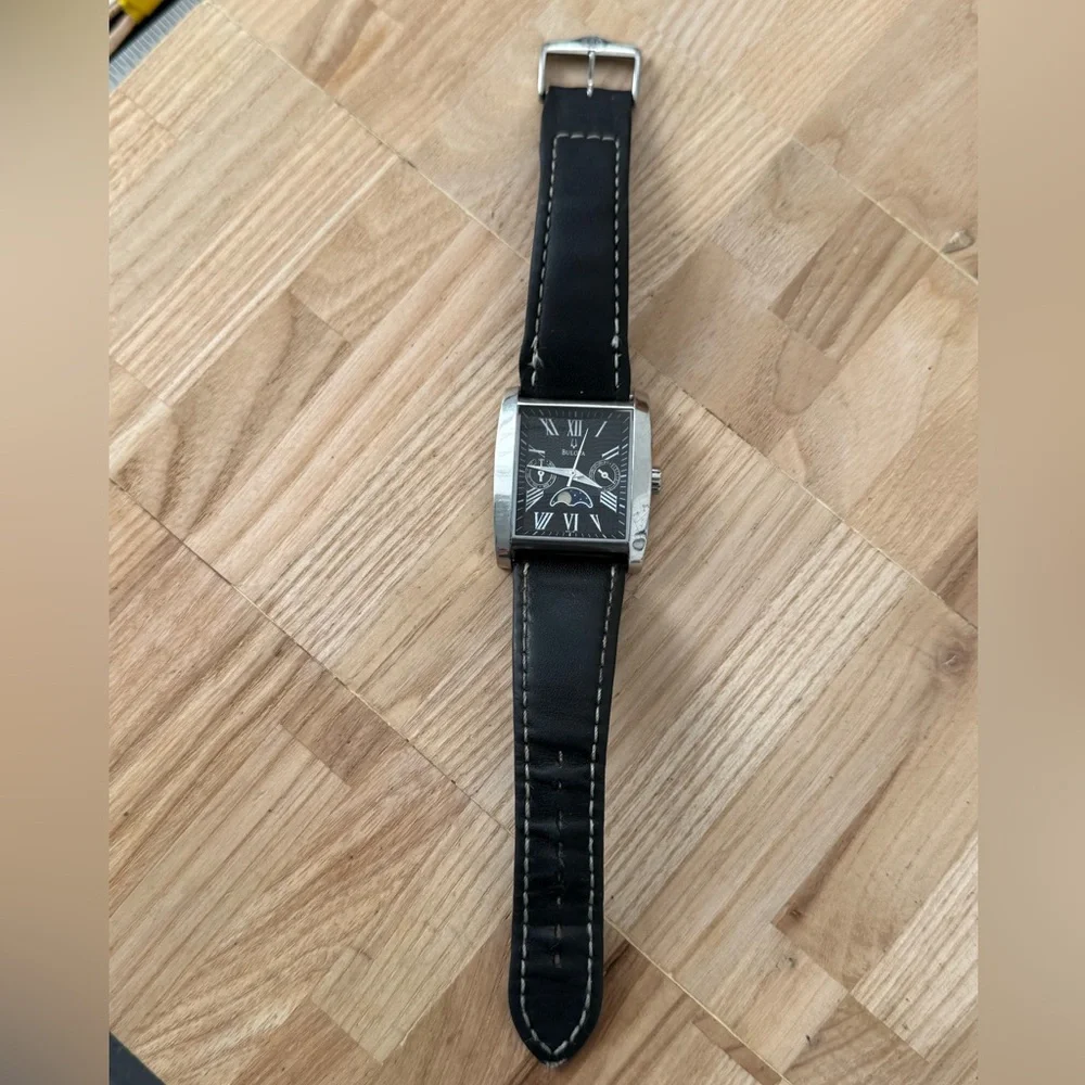 Bulova Moon Phase Super Rare Tank Men’s Watch Curvex Crystal Leather Strap Date